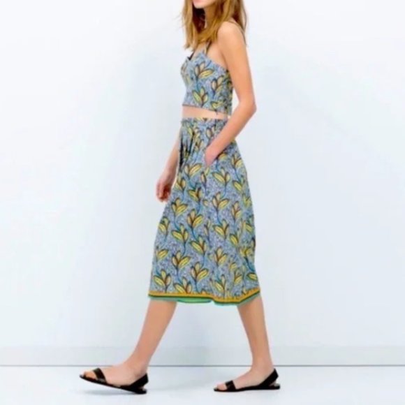 Zara Tops - ZARA Trafaluc crop top and skirt set  size S/M